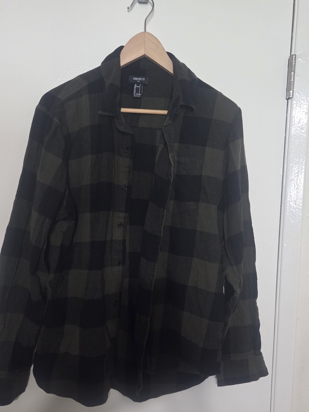 Forever 21 Men Plaid Button Down Shirt Size S Black Olive Green 100% Cotton